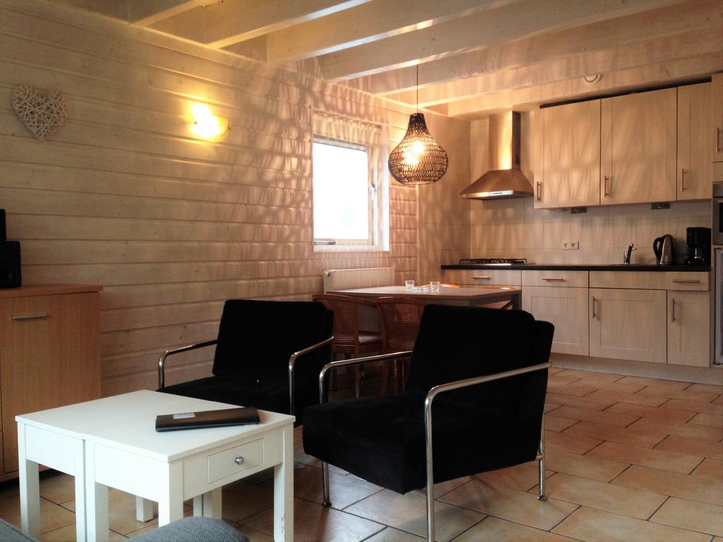 Vakantiehuis In Het Centrum Van 돔브르흐 외부 사진